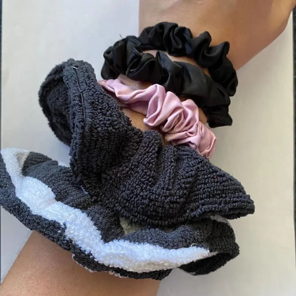 𝅺Set of 5 Scrunchies - Black White Stripe Microfiber Purple